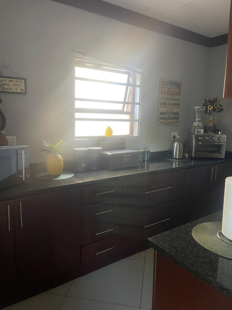 3 Bedroom Property for Sale in Brentwood Park Eastern Cape